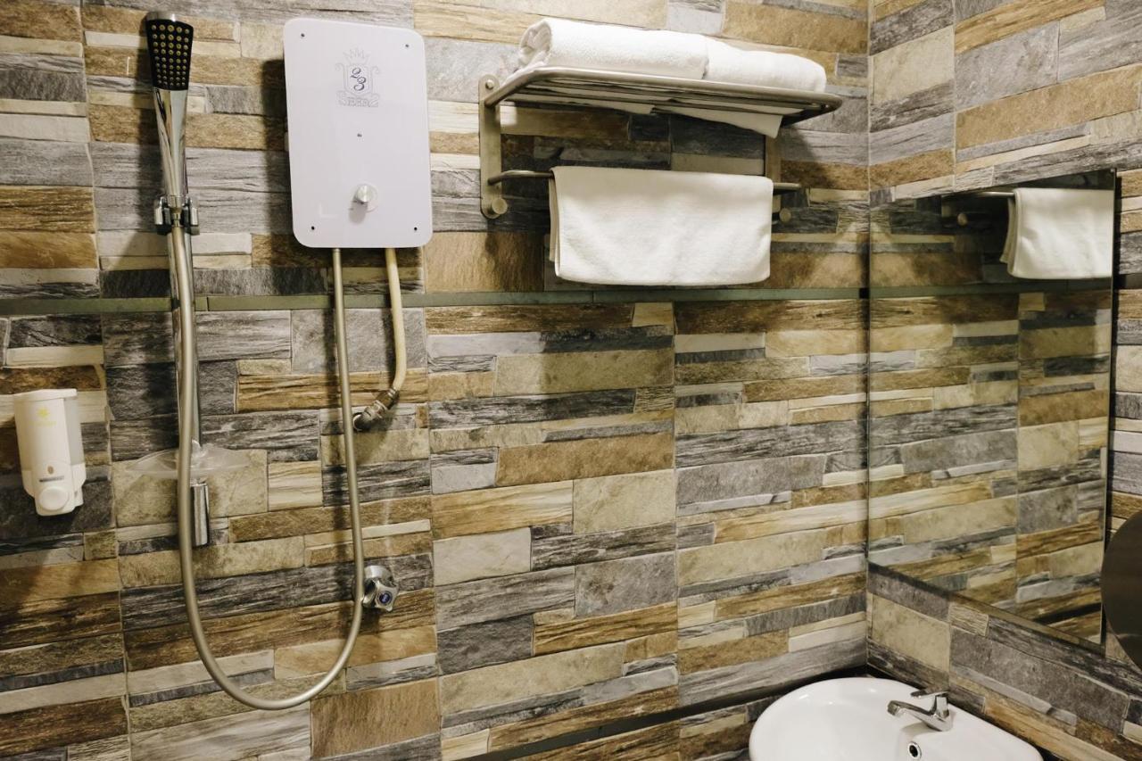 Era Plus Hotel Seri Kembangan Extérieur photo