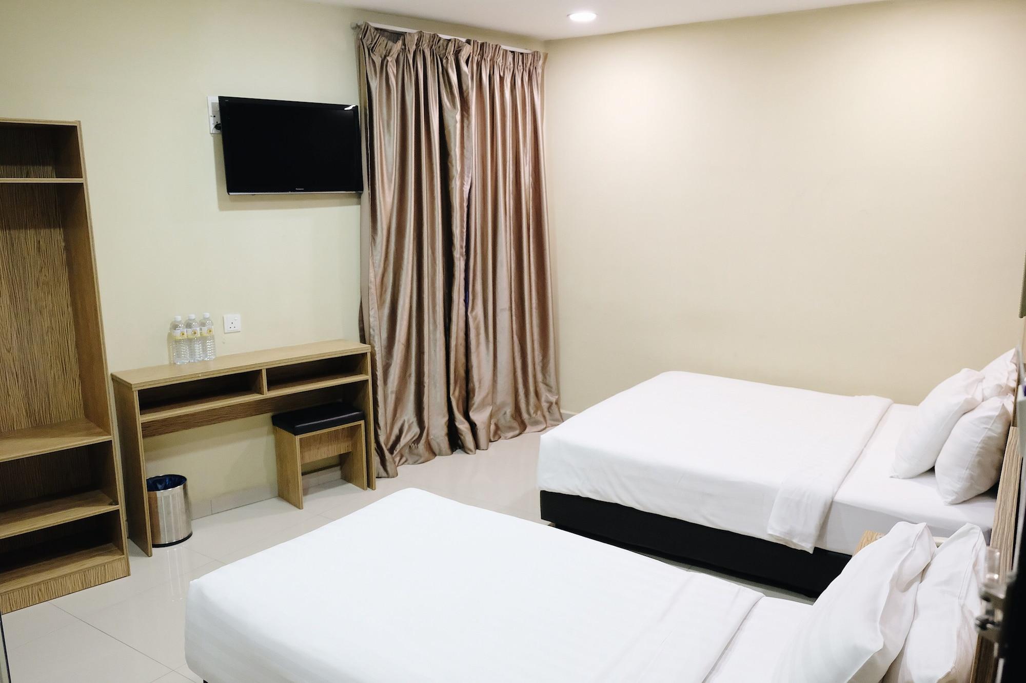 Era Plus Hotel Seri Kembangan Extérieur photo