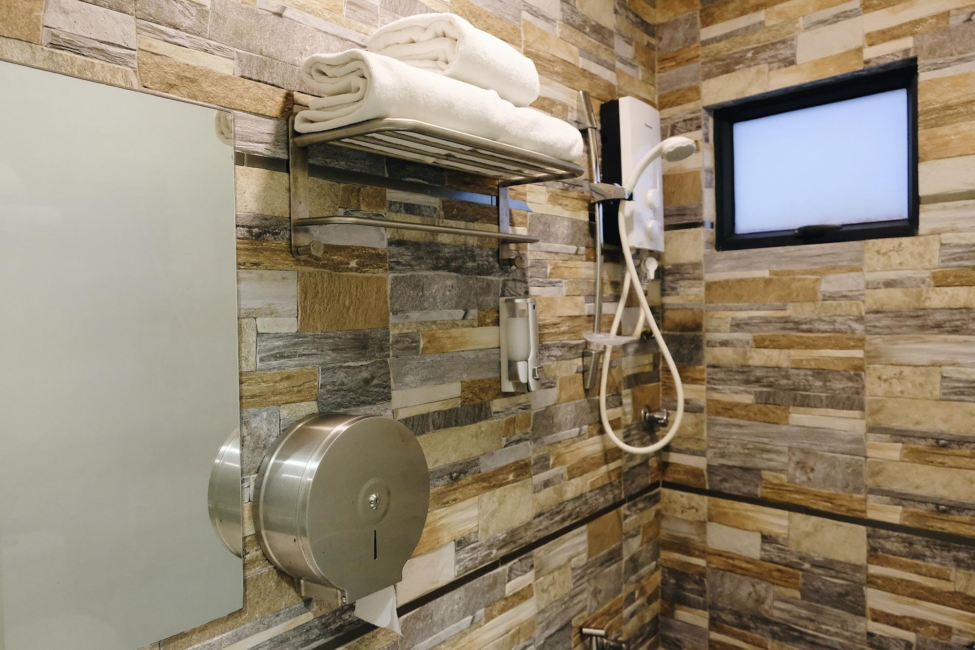 Era Plus Hotel Seri Kembangan Extérieur photo