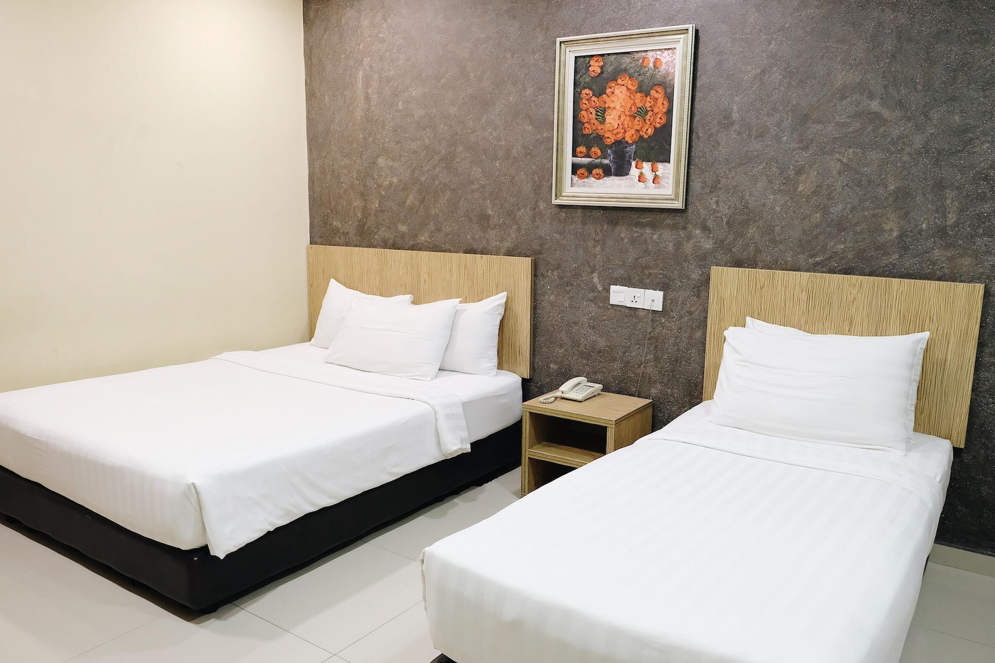Era Plus Hotel Seri Kembangan Extérieur photo