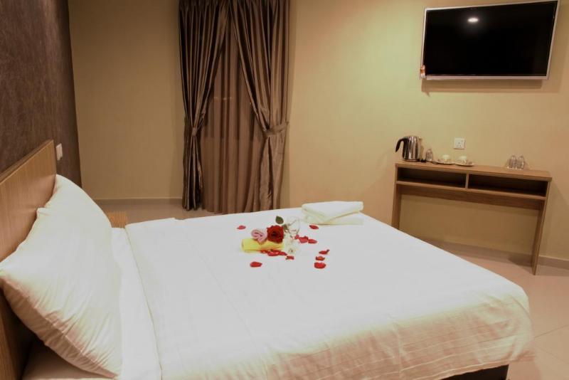 Era Plus Hotel Seri Kembangan Extérieur photo